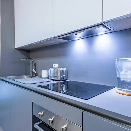 Blue Nest - Stazione Homestay szállás *
